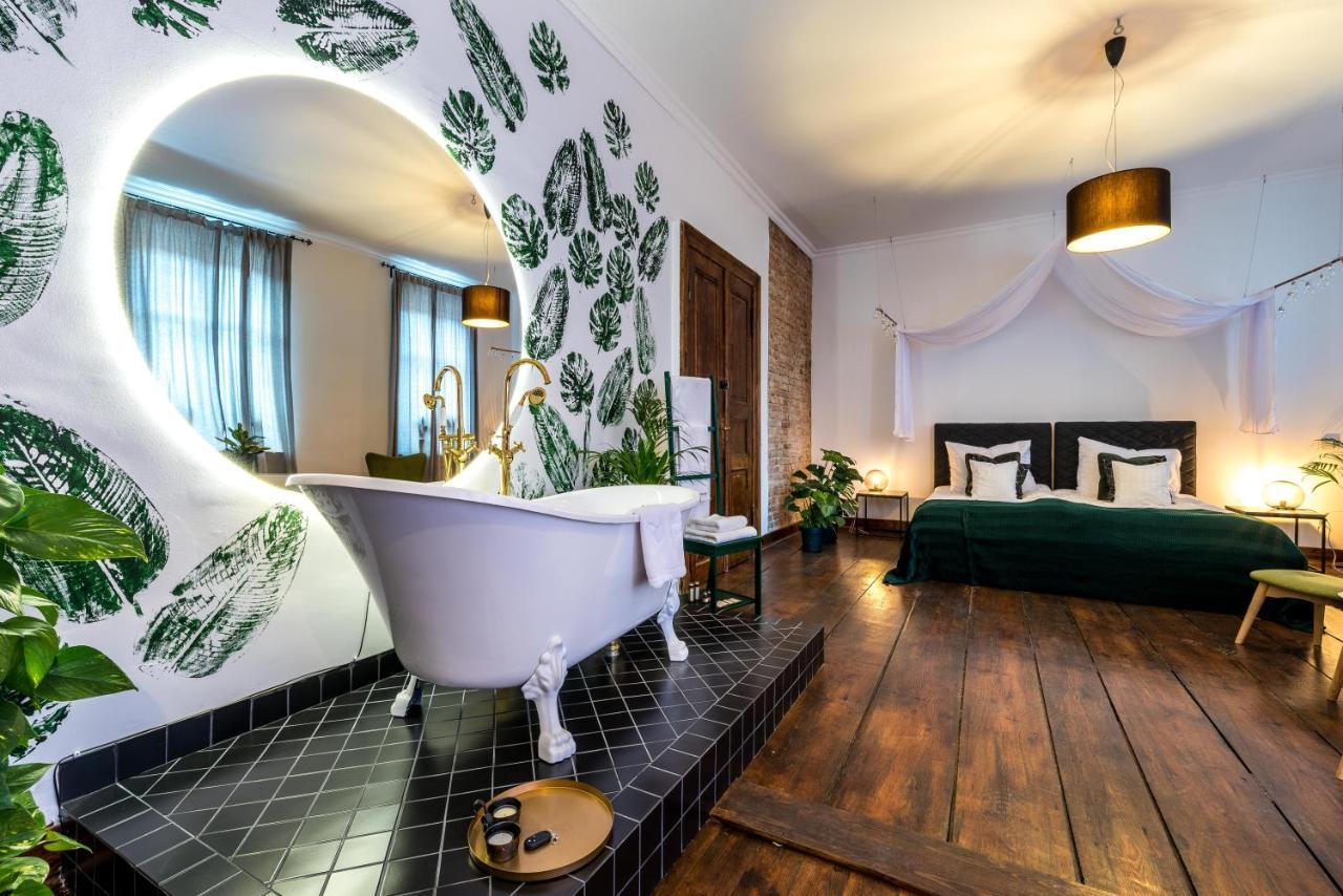 Zamkowa Guesthouse Познань Экстерьер фото
